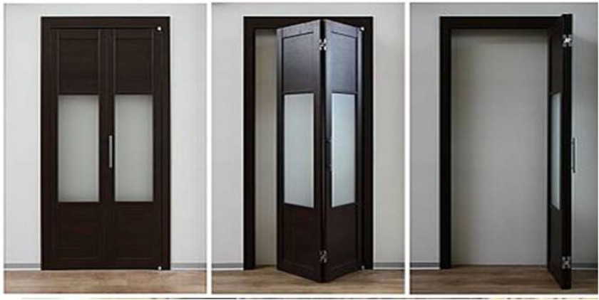 Шпонированные двери гармошка с матовыми стеклянными вставками Ачинск